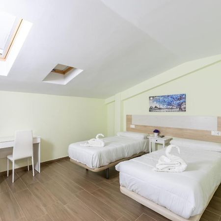Otero & Elma 2 Hotel Alovera Buitenkant foto